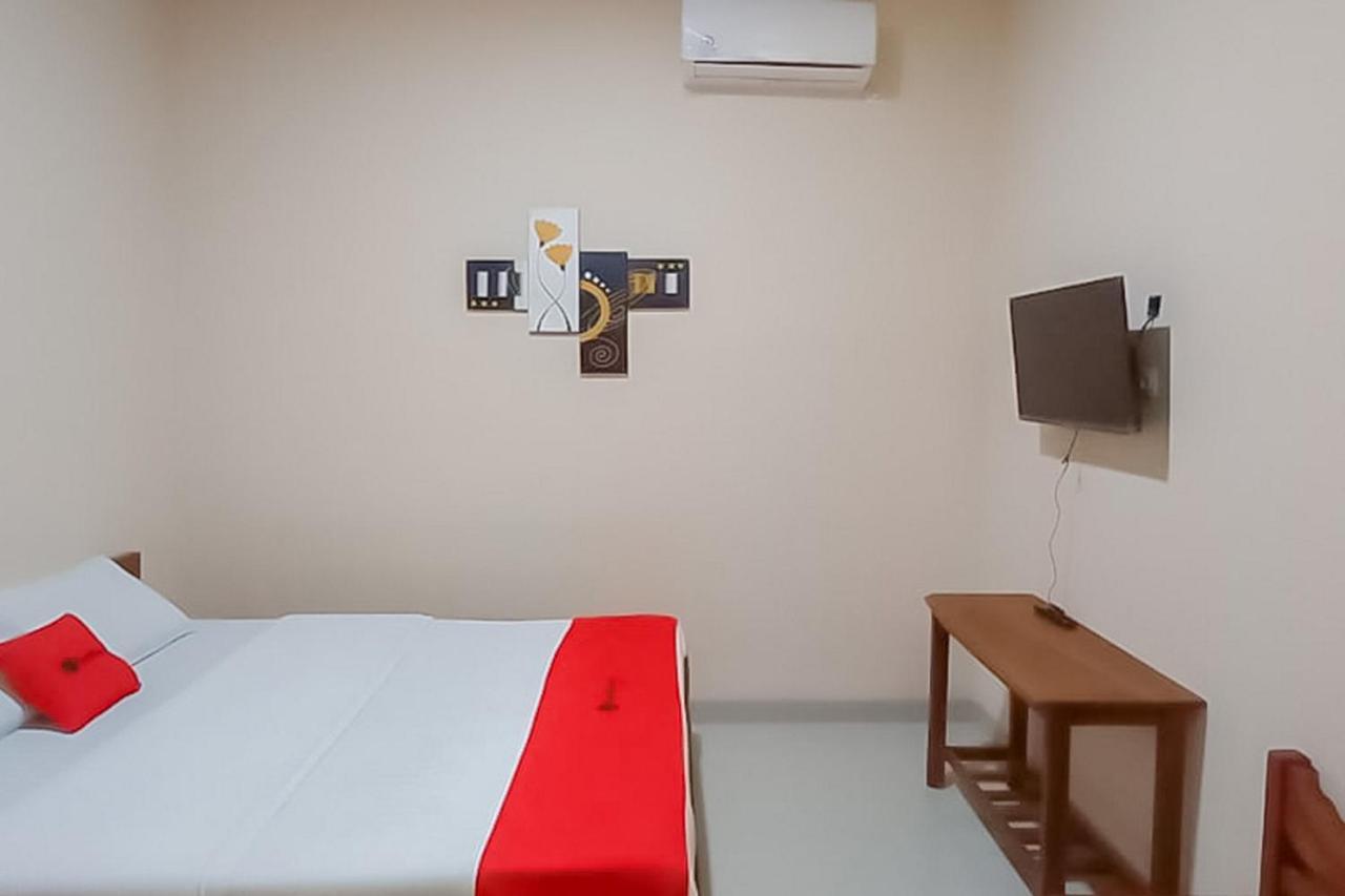 Reddoorz Syariah Near Tugu Lampu Gentur Cianjur Hotell Eksteriør bilde