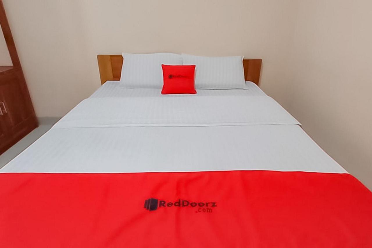 Reddoorz Syariah Near Tugu Lampu Gentur Cianjur Hotell Eksteriør bilde