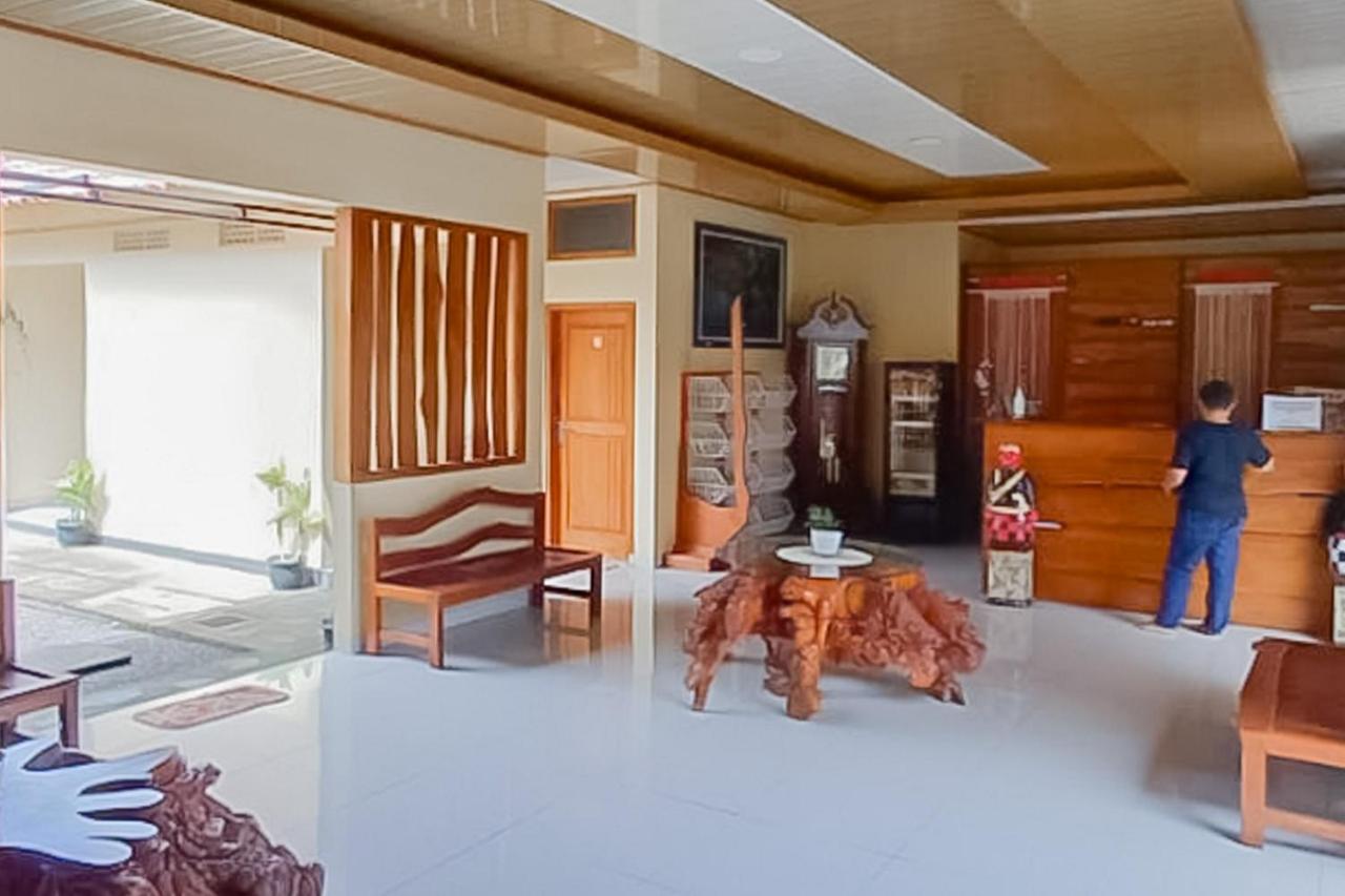 Reddoorz Syariah Near Tugu Lampu Gentur Cianjur Hotell Eksteriør bilde