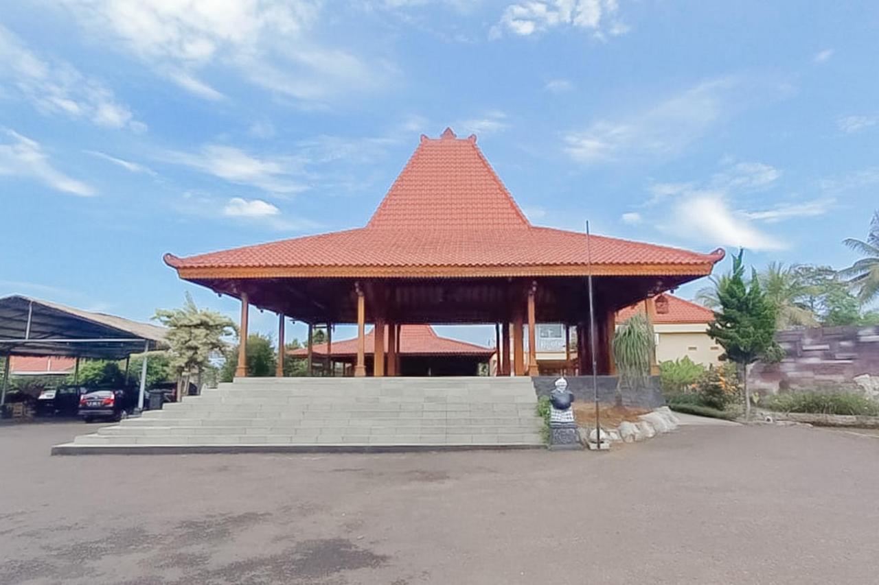 Reddoorz Syariah Near Tugu Lampu Gentur Cianjur Hotell Eksteriør bilde