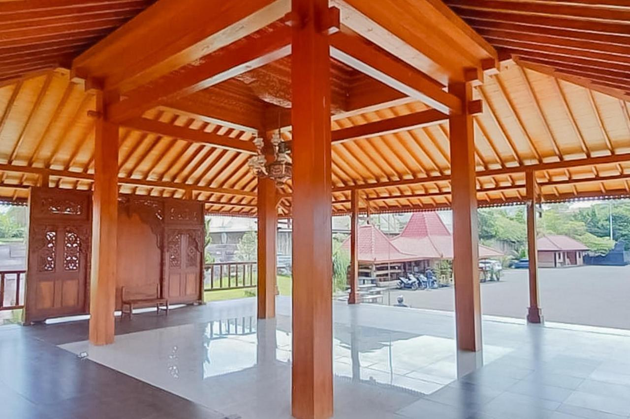 Reddoorz Syariah Near Tugu Lampu Gentur Cianjur Hotell Eksteriør bilde