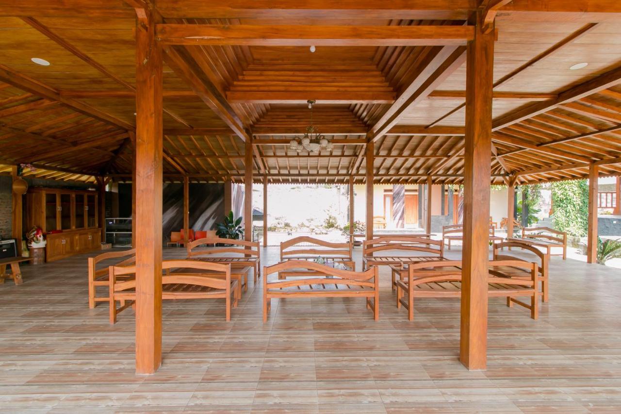 Reddoorz Syariah Near Tugu Lampu Gentur Cianjur Hotell Eksteriør bilde